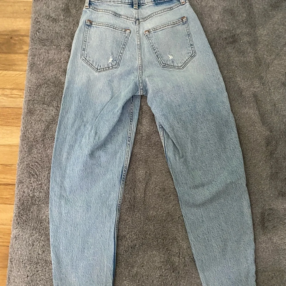 Abercrombie & Fitch Light Blue High Rise Jeans - Picture 3 of 4